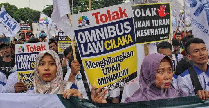 FPKS: Tangani Covid-19 Lebih Penting Daripada Bahas Omnibus Law Cipta Kerja