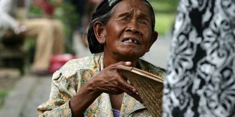 Pemerintah Beri Logistik Sembako ke Orang Miskin Rp25 Triliun