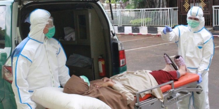 Baznas Salurkan Infak untuk Biaya Asuransi 17.000 Relawan Gugus Tugas Covid-19