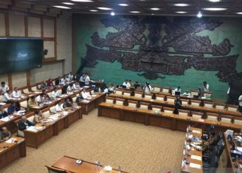 DPR Minta Syarat dan Sumber Dana Melawan Corona Transparan