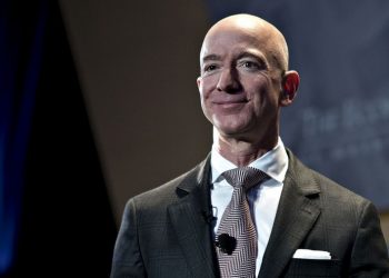 Jeff Bezos, Orang Terkaya di Dunia Bayar Pajak Rp627 Triliun