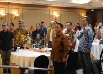 Menteri Koperasi dan UKM Teten Masduki Dapat Penghargaan Patriot Pajak dari Tax Payer Community