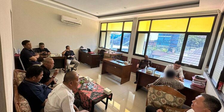 Kasus Pengemplang Pajak, Kanwil DJP Jabar II Serahkan Tersangka dan Barang Bukti ke Kejari Cirebon