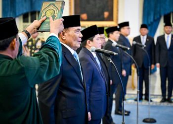 Presiden Prabowo Lantik Dua Menteri dan Tiga Wakil Menteri Kabinet Merah Putih