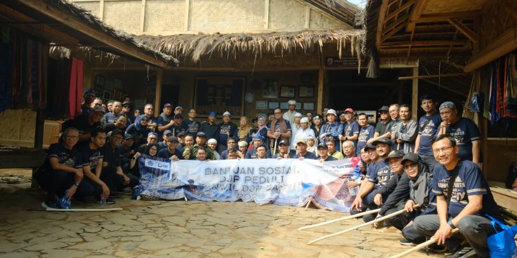 Peringati Hari Pajak, Kanwil DJP Banten Galang Bantuan Sosial Untuk Masyarakat Baduy